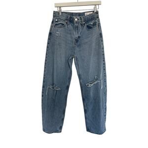Gap High Rise Barrel Jeans in Light Indigo, 27/4 Short